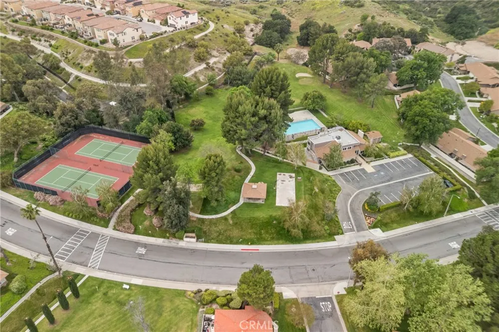 20038 Avenue Of The Oaks Newhall, CA 91321