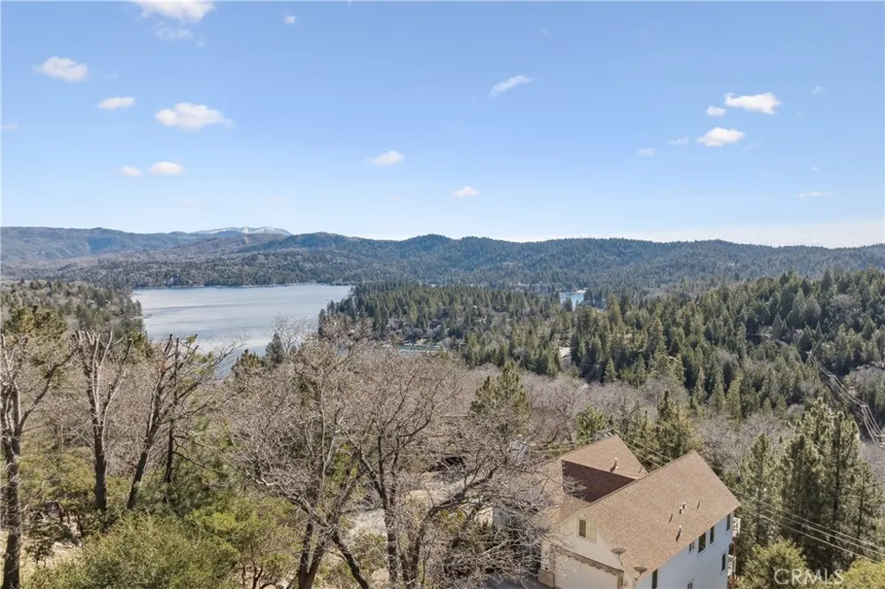 Matterhorn Lake Arrowhead, CA 92352