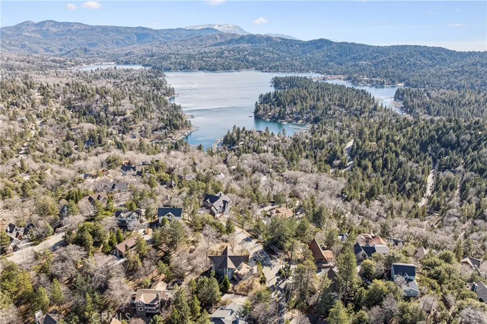 Matterhorn Lake Arrowhead, CA 92352