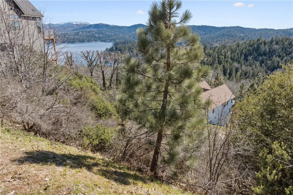 Matterhorn Lake Arrowhead, CA 92352
