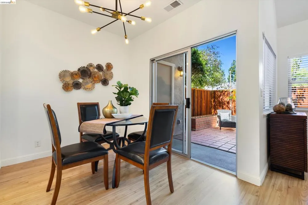 226 Birch Creek Dr Pleasanton, CA 94566