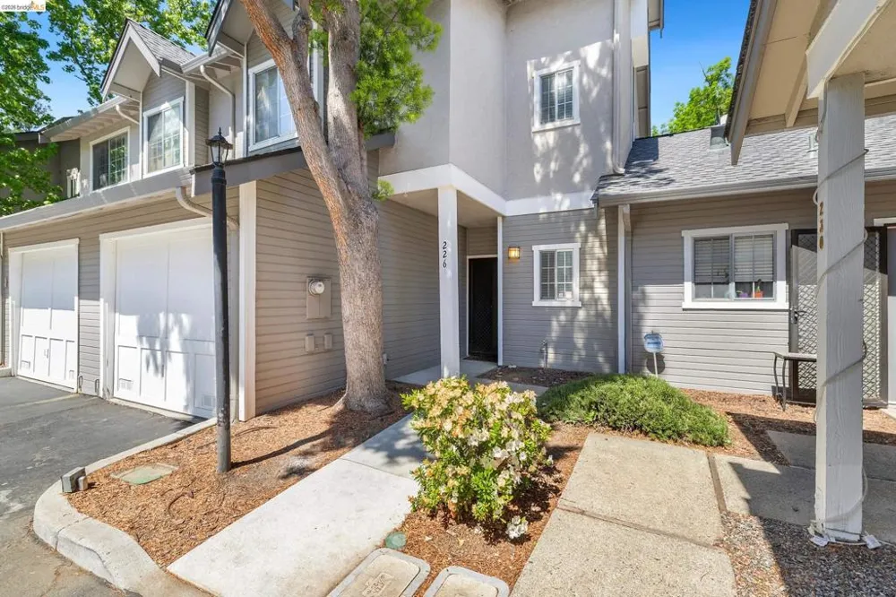 226 Birch Creek Dr Pleasanton, CA 94566