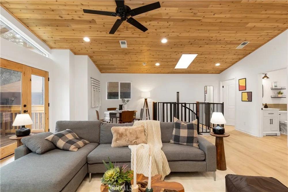 53045 Rockmere Drive Idyllwild, CA 92549