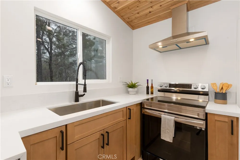 53045 Rockmere Drive Idyllwild, CA 92549