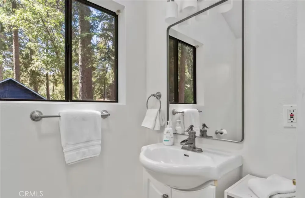 26249 Alpine Twin Peaks, CA 92391