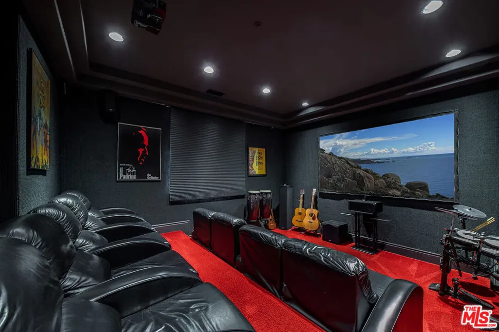 12145 Summit Court Beverly Hills, CA 90210