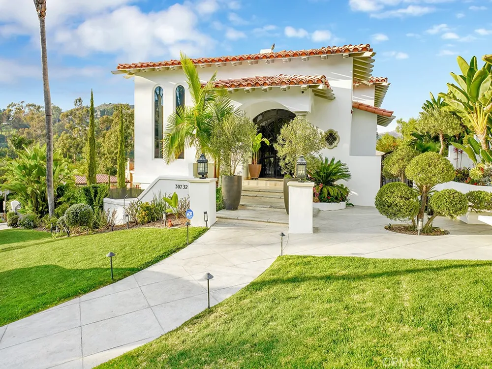 30732 Paseo Elegancia San Juan Capistrano, CA 92675