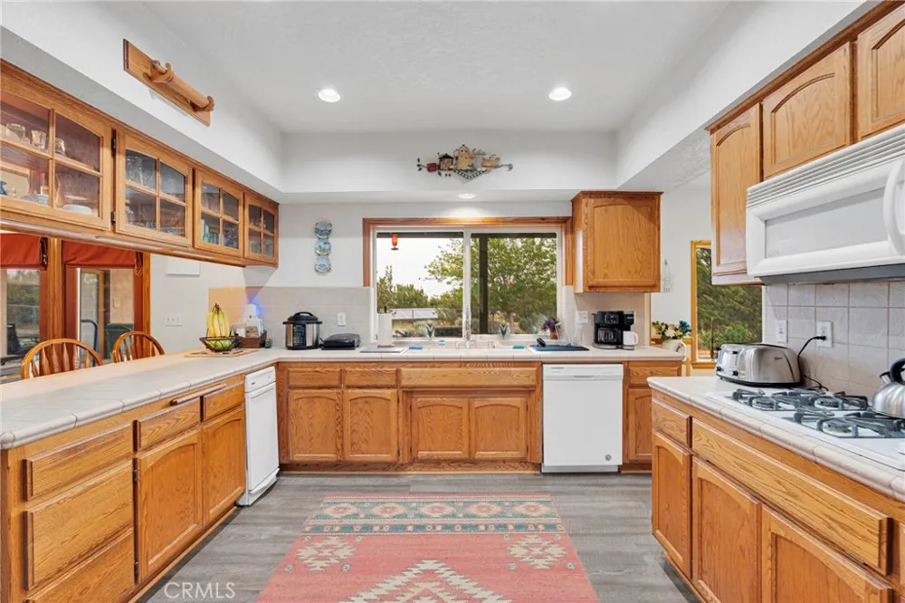 12830 Cedar Hesperia, CA 92344