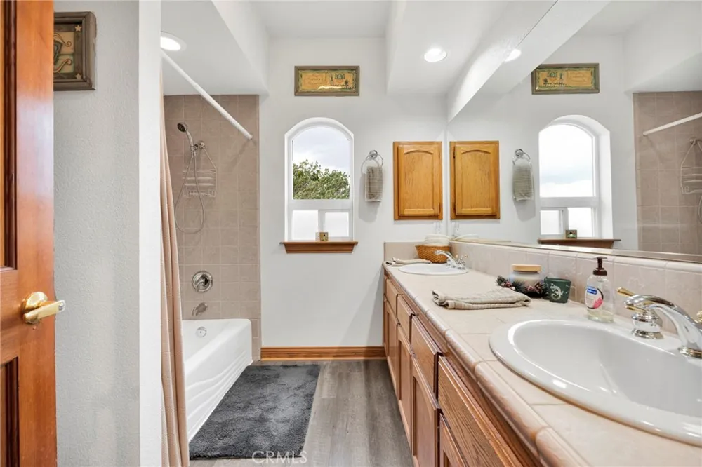 12830 Cedar Hesperia, CA 92344