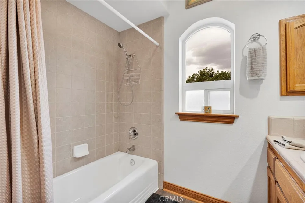 12830 Cedar Hesperia, CA 92344