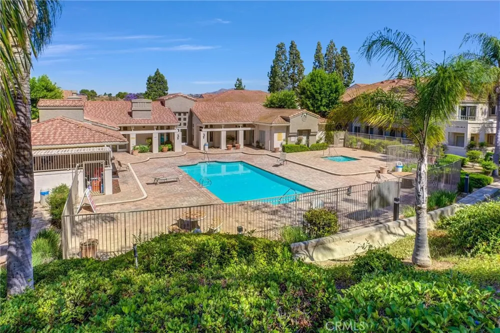 1980 Las Colinas Circle #301 Corona, CA 92879