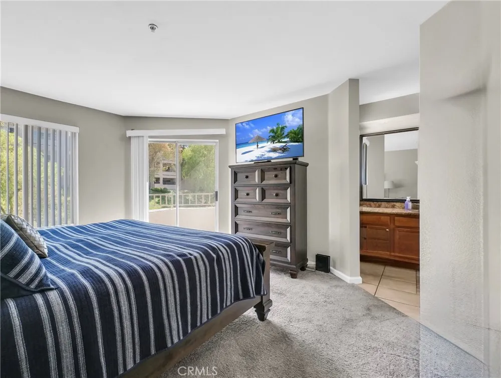 1980 Las Colinas Circle #301 Corona, CA 92879