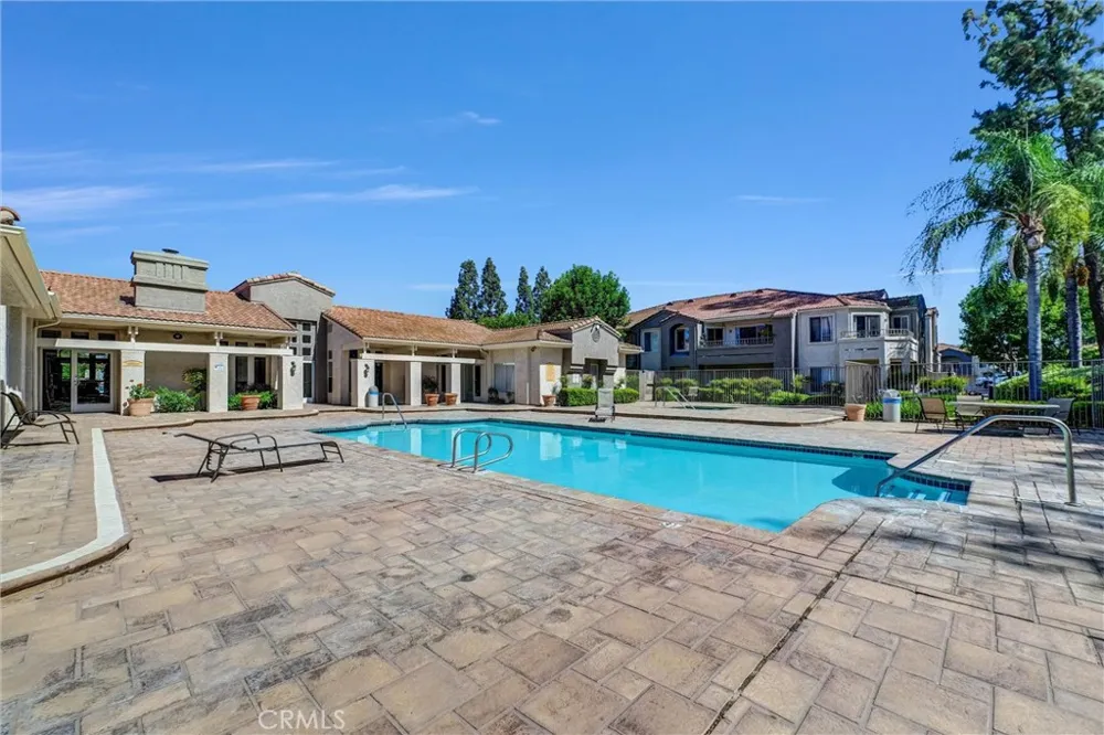 1980 Las Colinas Circle #301 Corona, CA 92879