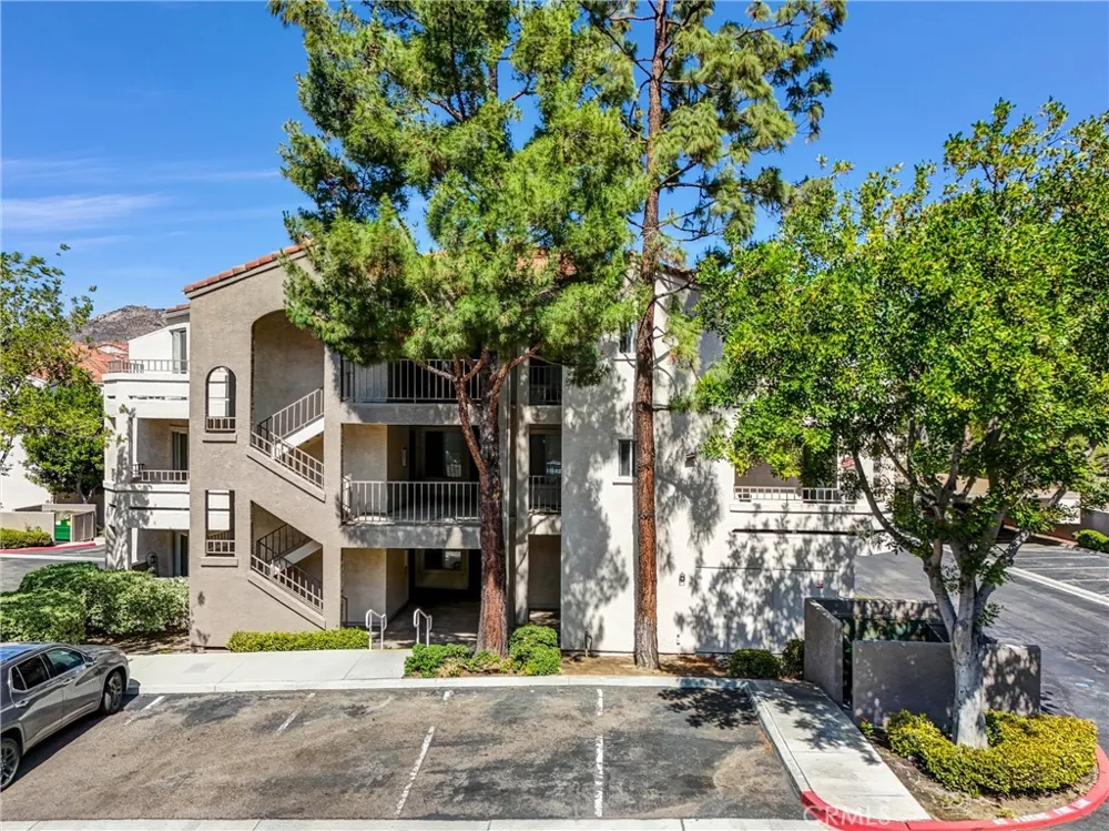 1980 Las Colinas Circle #301 Corona, CA 92879