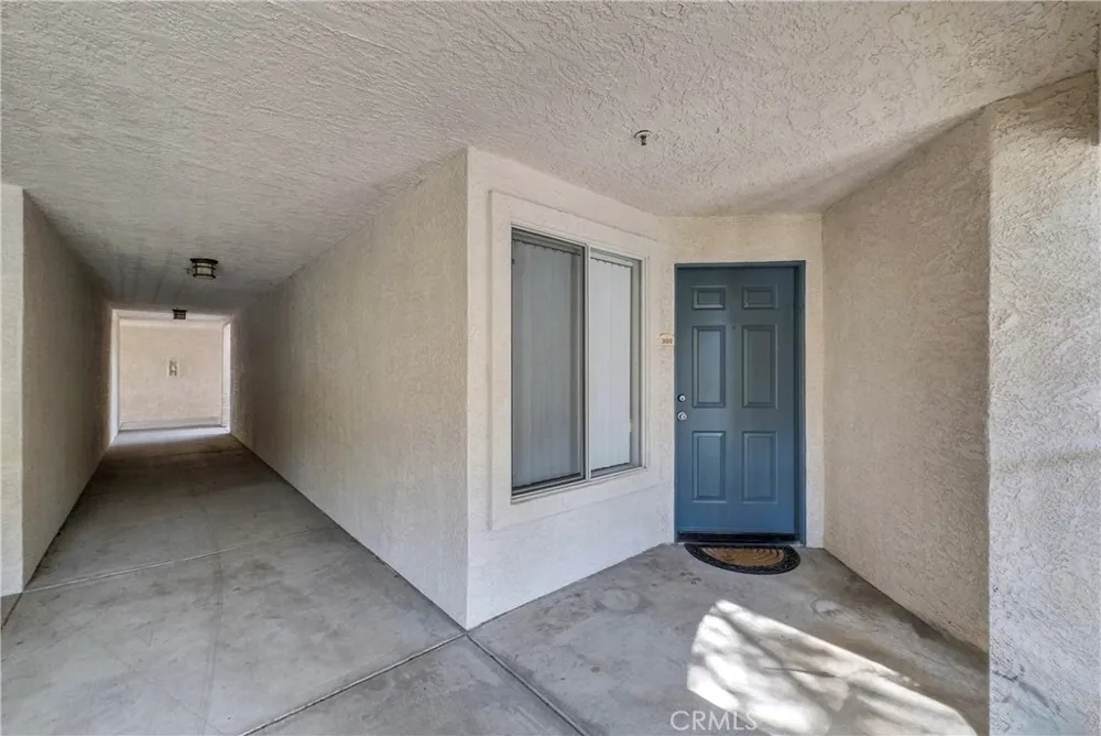 1980 Las Colinas Circle #301 Corona, CA 92879