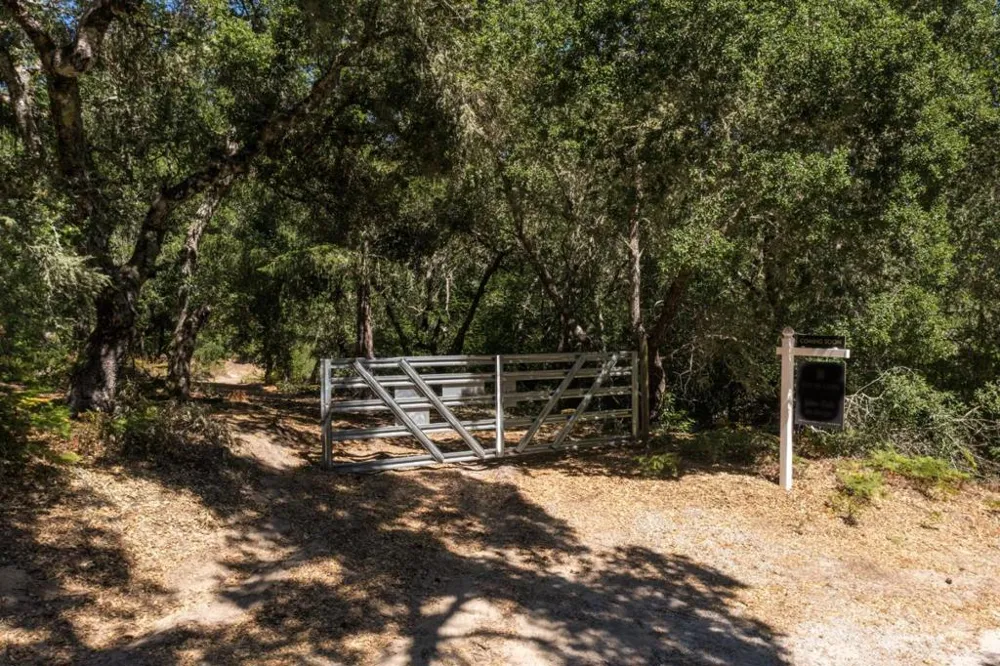 225 Santa Cruz Street Boulder Creek, CA 95006