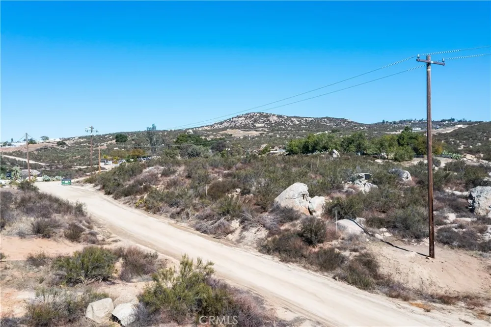Sabina Drive Hemet, CA 92544