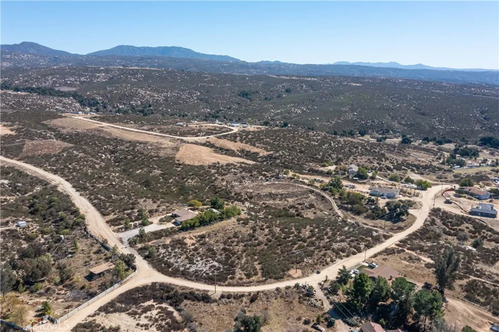 Sabina Drive Hemet, CA 92544
