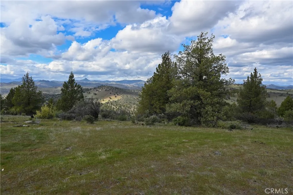 unit 5 Lot 121 Raven Ct. Montague, CA 96064