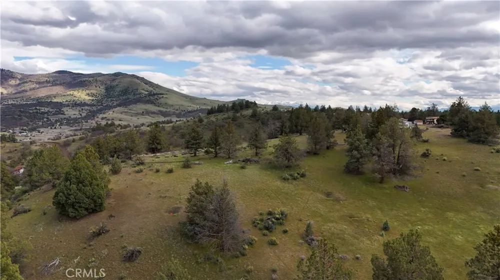 unit 5 Lot 121 Raven Ct. Montague, CA 96064