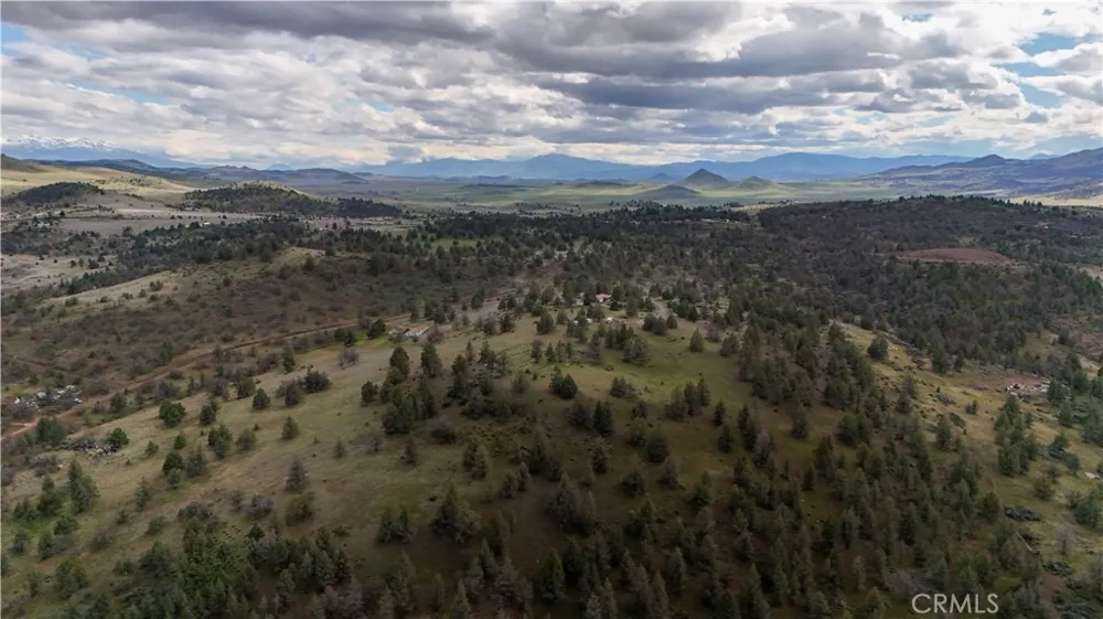 unit 5 Lot 121 Raven Ct. Montague, CA 96064