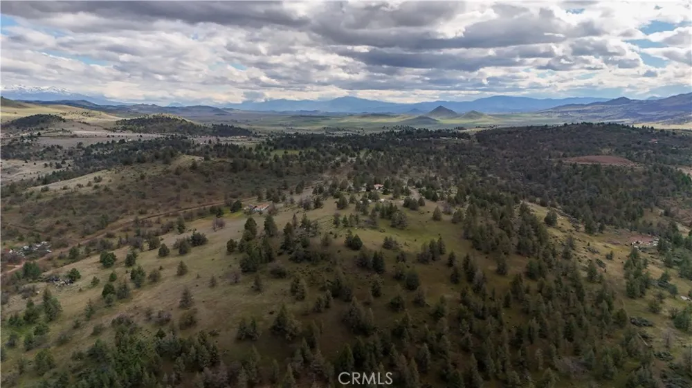 unit 5 Lot 121 Raven Ct. Montague, CA 96064