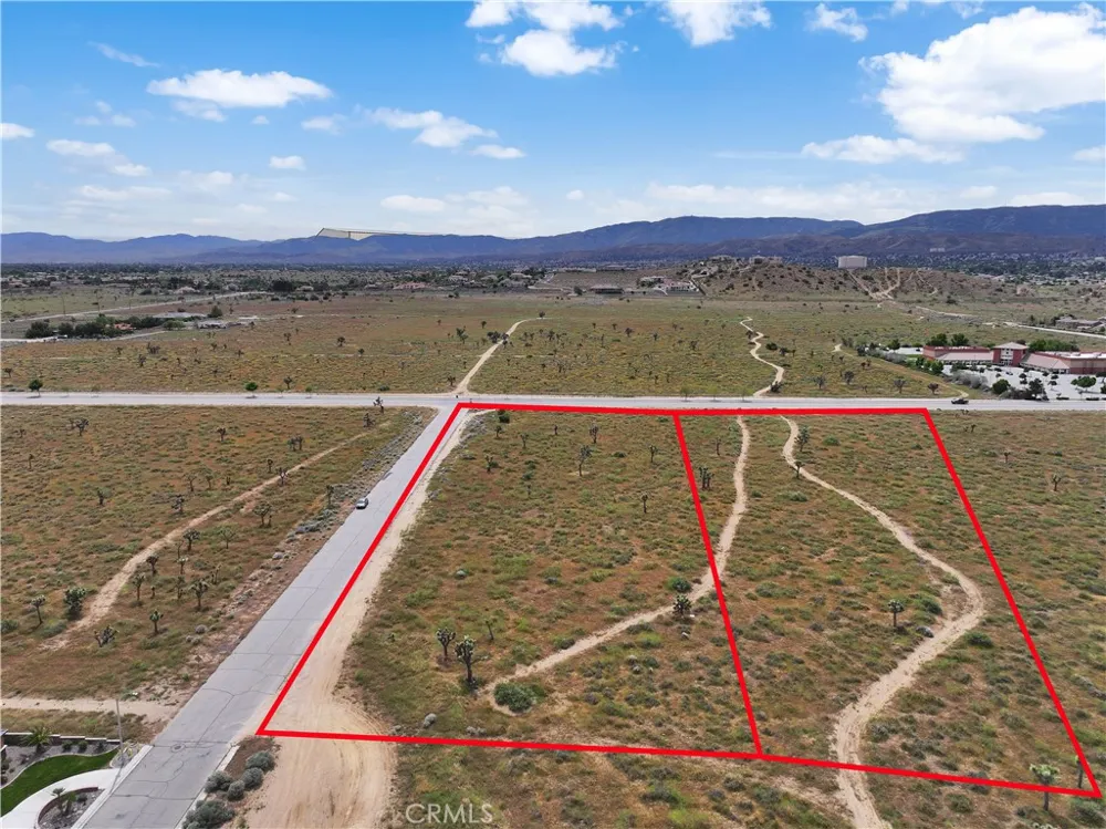 37 Avenue L8 Quartz Hill, CA 93536