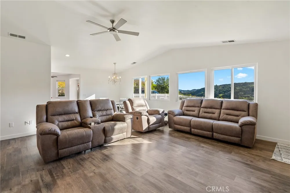 4342 Shadow Canyon Road Templeton, CA 93465