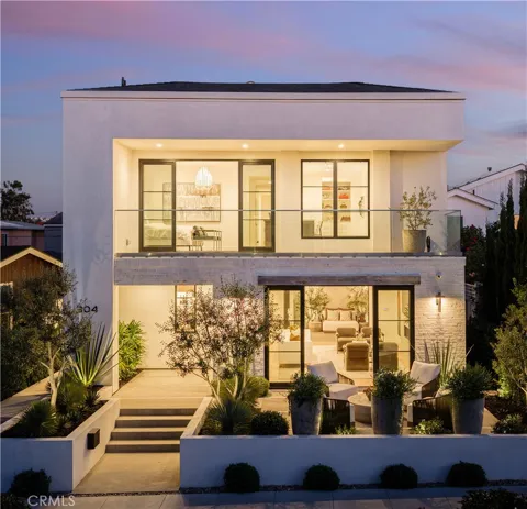 304 Goldenrod Avenue