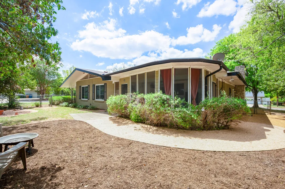 4702 Lasso Path Austin, TX 78745