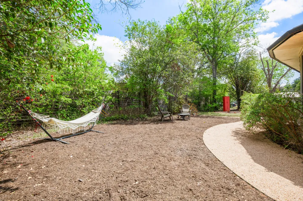 4702 Lasso Path Austin, TX 78745