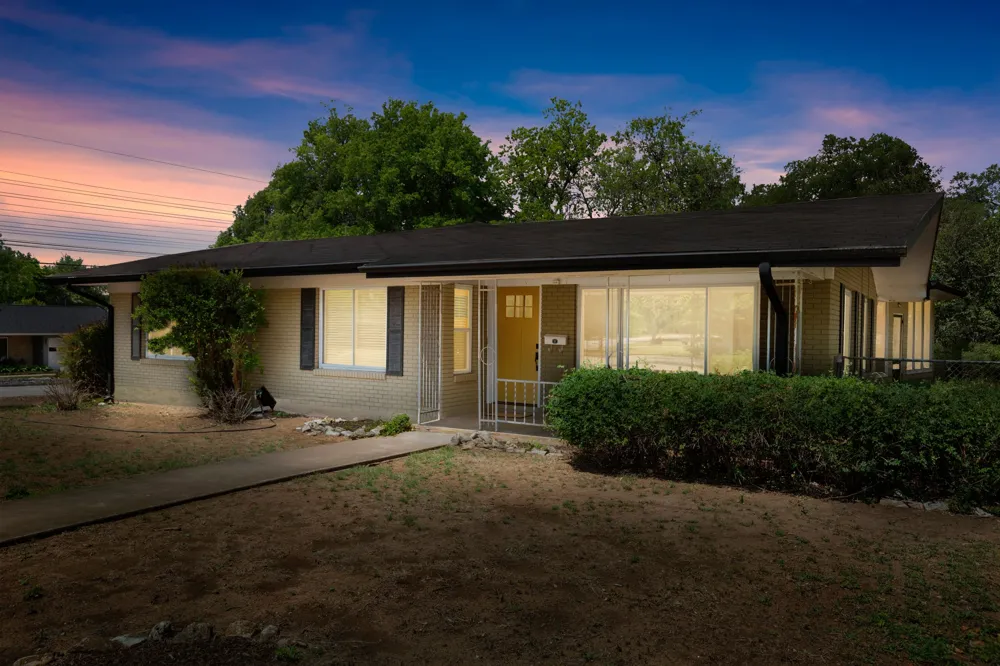 4702 Lasso Path Austin, TX 78745