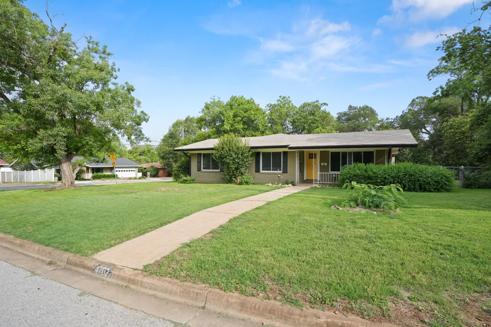 4702 Lasso Path Austin, TX 78745