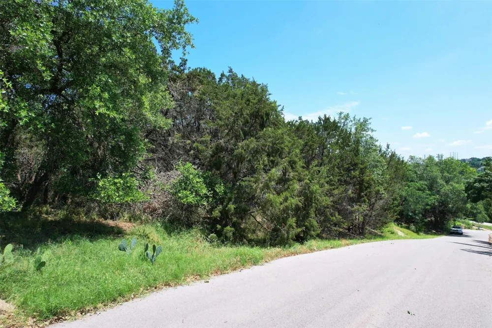 103 Nakoma Drive Lakeway, TX 78734