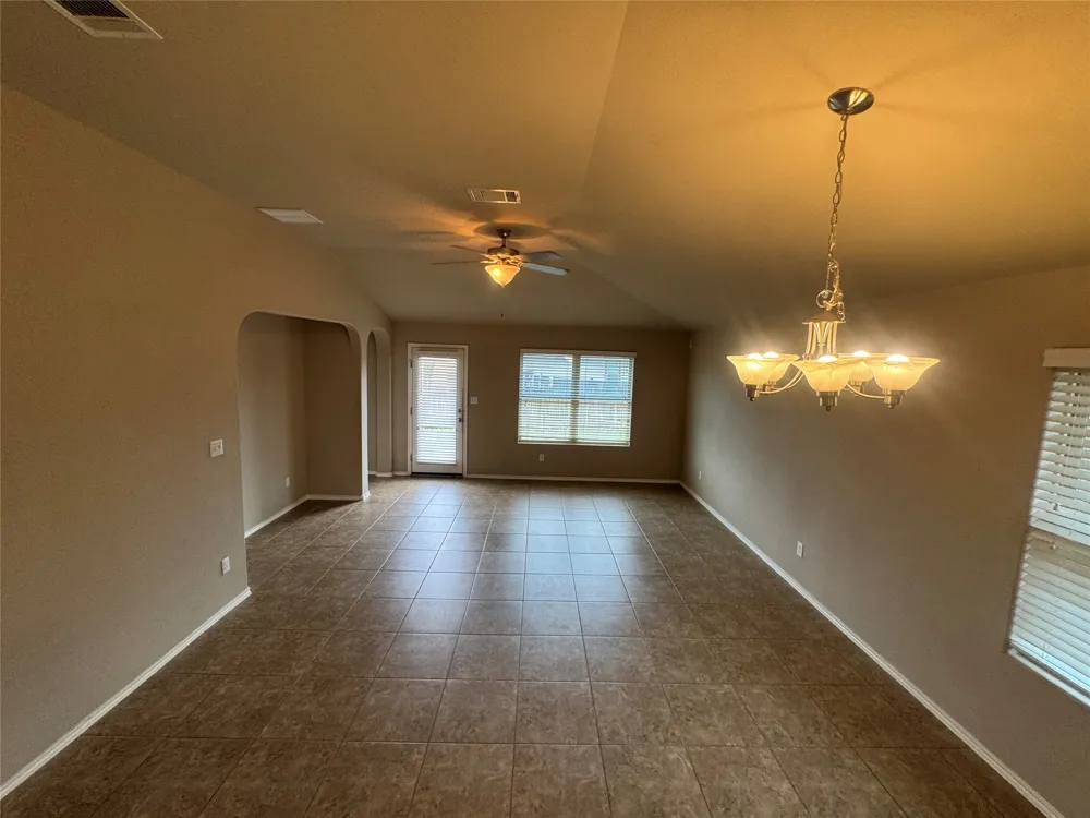 19308 Stokes Lane Pflugerville, TX 78660