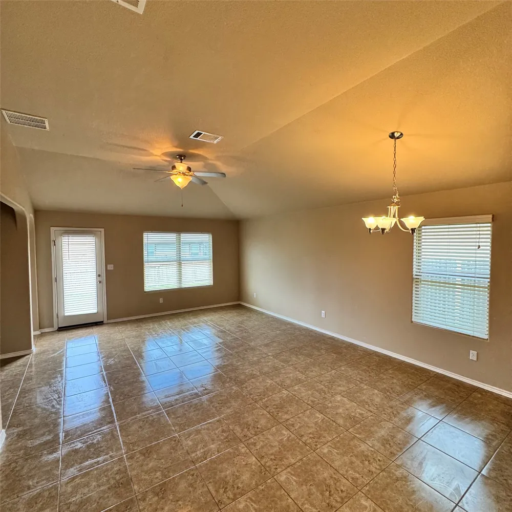 19308 Stokes Lane Pflugerville, TX 78660