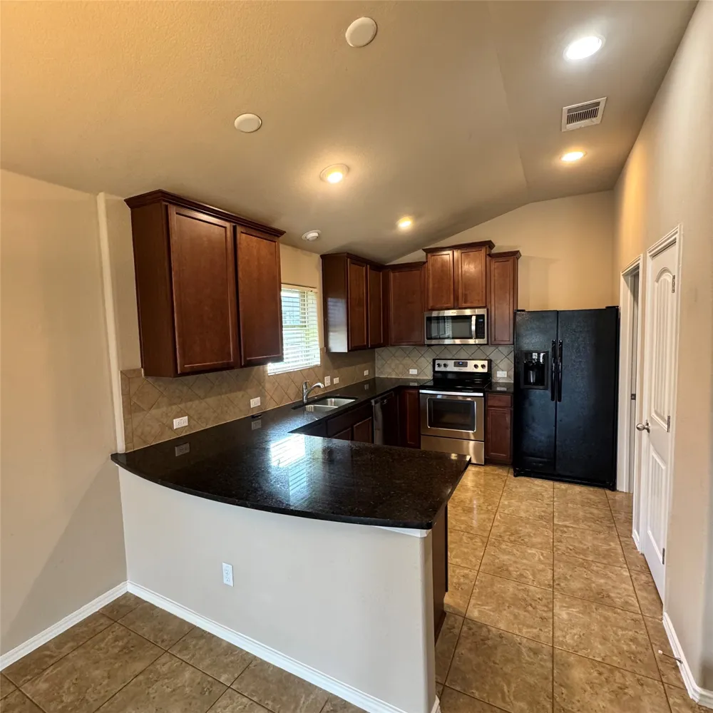 19308 Stokes Lane Pflugerville, TX 78660