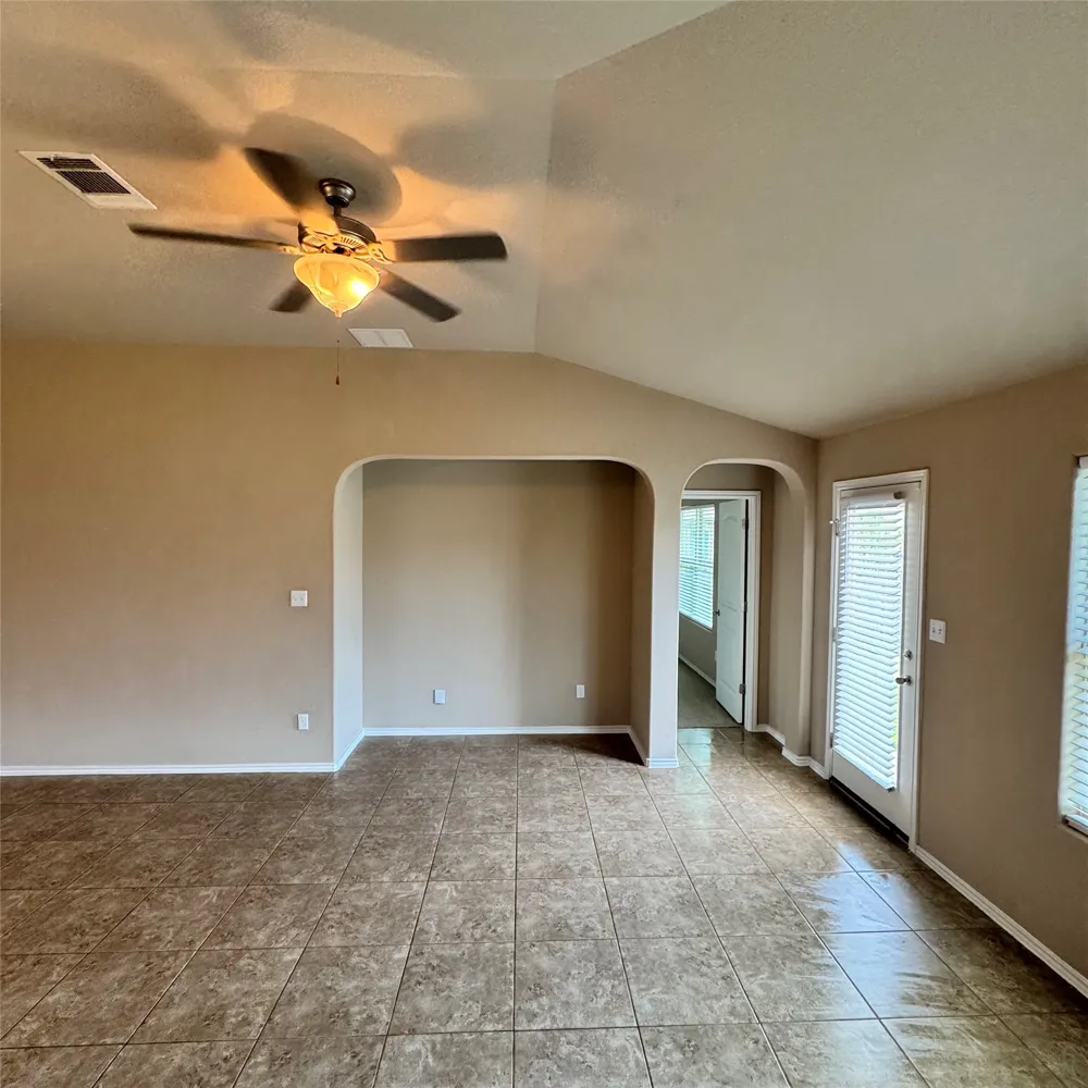 19308 Stokes Lane Pflugerville, TX 78660