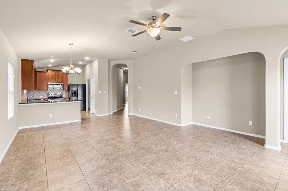 19308 Stokes Lane Pflugerville, TX 78660