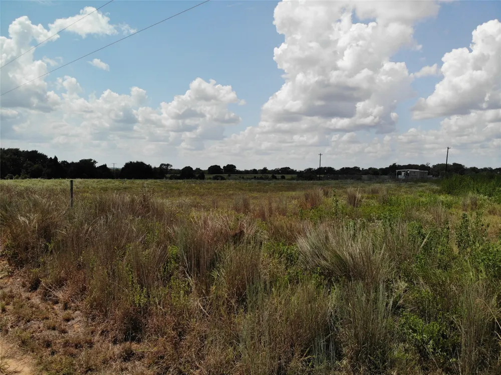 5 County Road 367 Caldwell, TX 77836