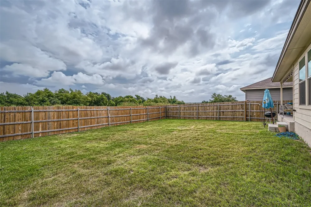 717 Taggart Trail Jarrell, TX 76537