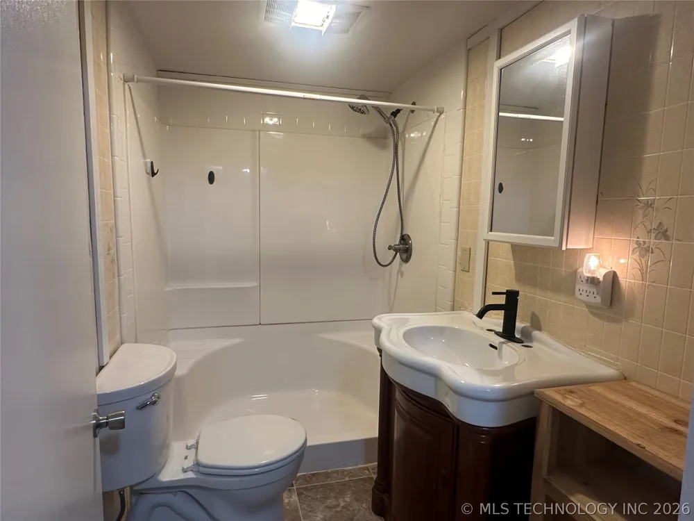 1106 Sherman Avenue Okmulgee, OK 74447