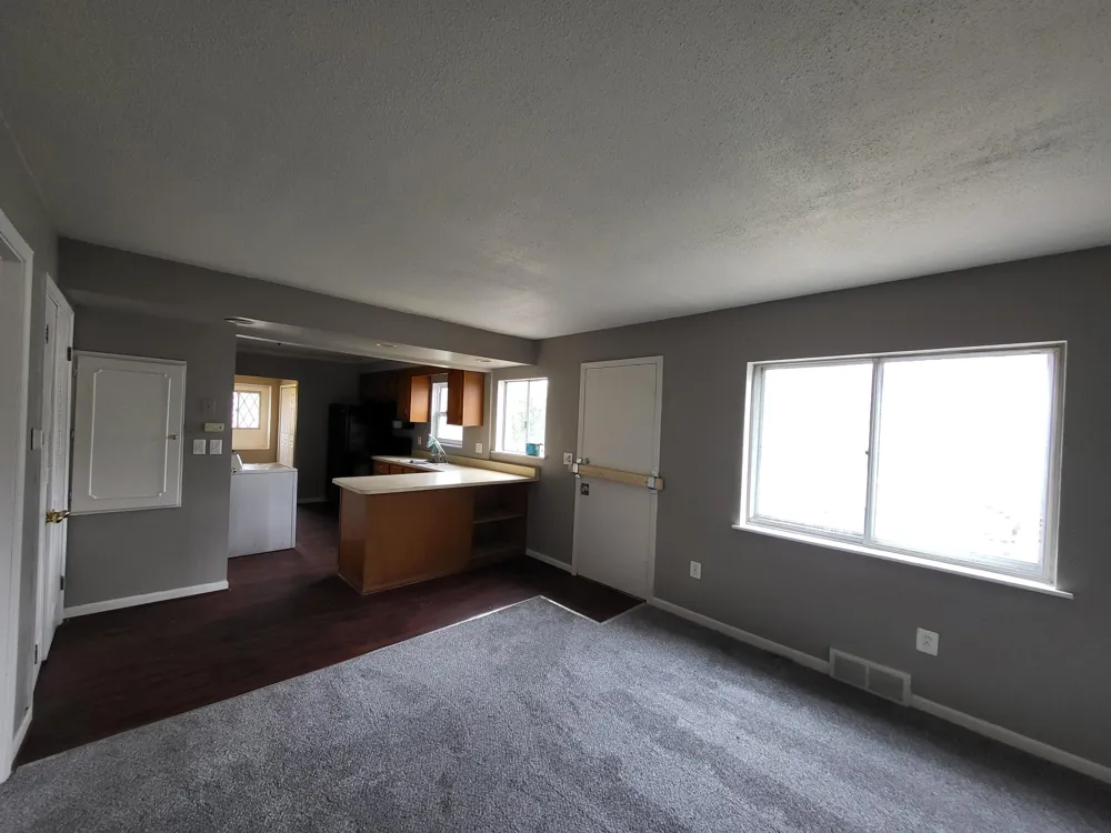 20304 E Eight Mile Road Harper Woods, MI 48225