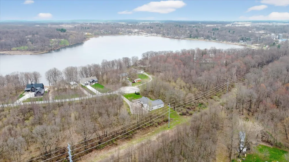 11 Forest Shores Drive Cassopolis, MI 49031