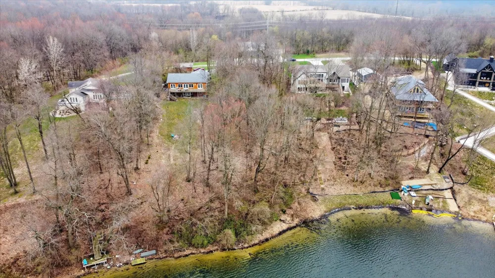 14 Forest Shores Drive Cassopolis, MI 49031