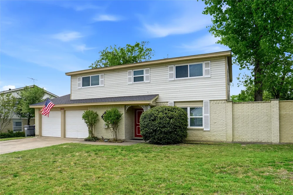2823 Ermine Way Farmers Branch, TX 75234