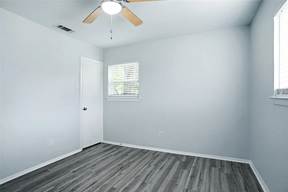 2823 Ermine Way Farmers Branch, TX 75234