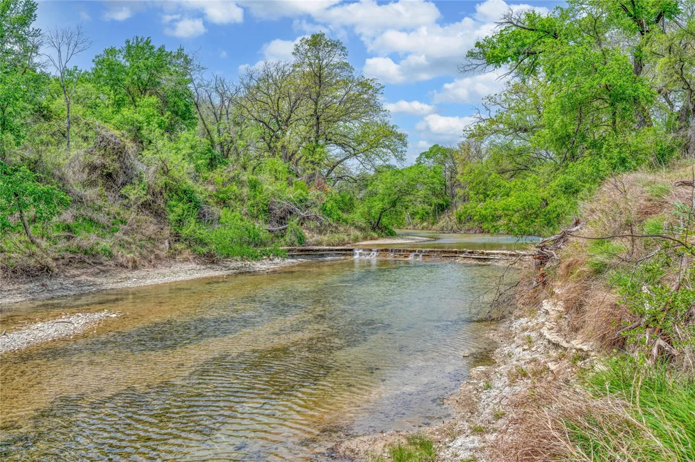 310 County Road 4285 Valley Mills, TX 76689
