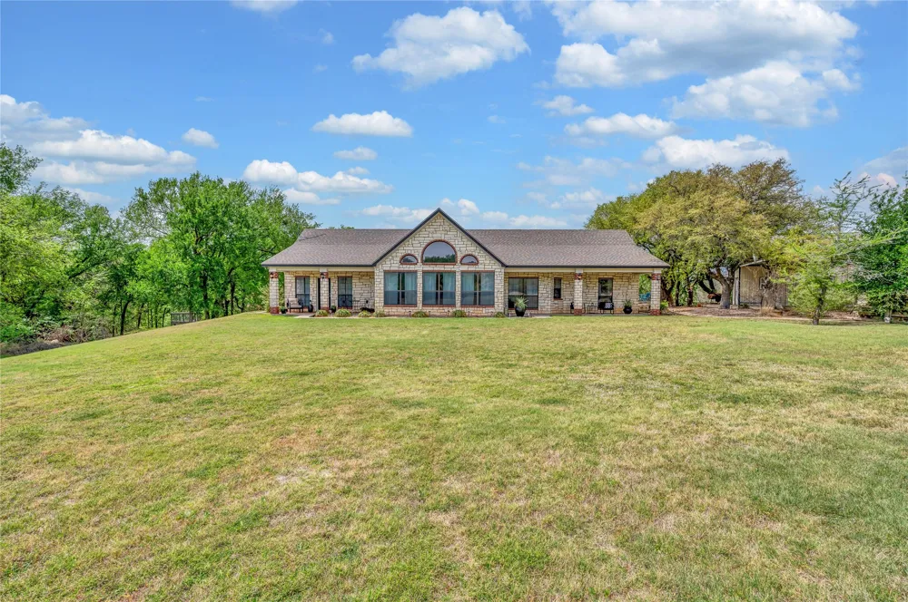 310 County Road 4285 Valley Mills, TX 76689