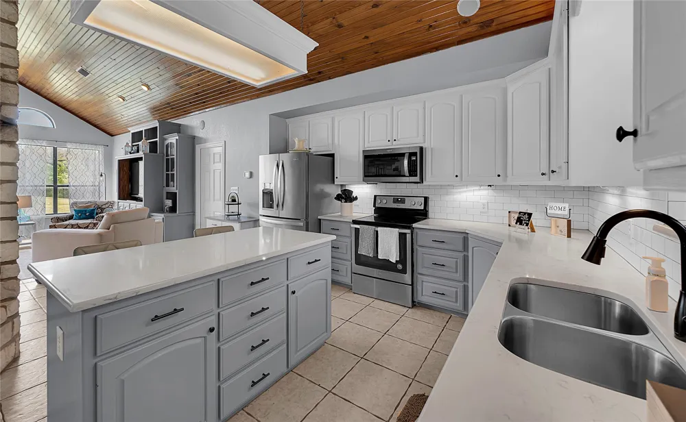 310 County Road 4285 Valley Mills, TX 76689
